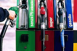 Carburanti, scioperi a raffica per protestare contro i prezzi troppo alti